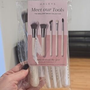 HALEYS Makeup Brush Set